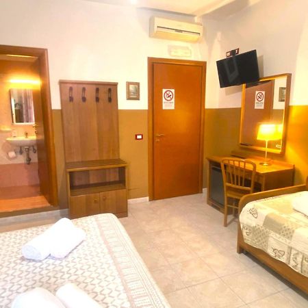 Hotel Booking Now Rome-Address Via Palestro,56 Exteriér fotografie